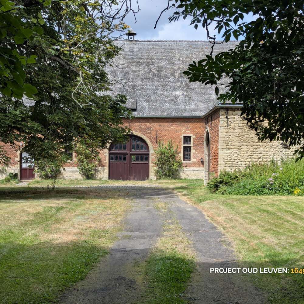 The "pachthof" (which was a farmhouse leased to farmers nearby) dating from 1732, close to the gatehouse, is today the "Bouwerij" a local beer brewery. ©Harold Tor - Project Oud Leuven